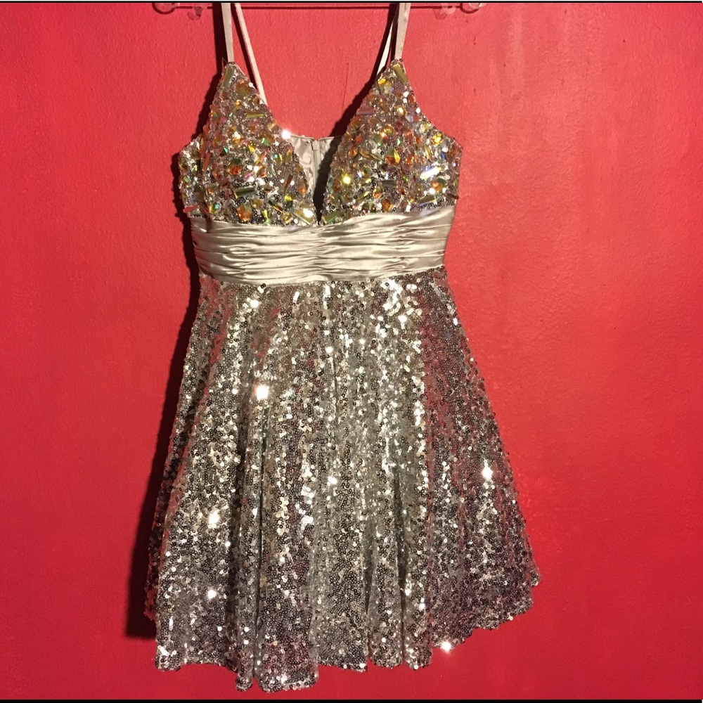 Prom Dress / Elegant Attire